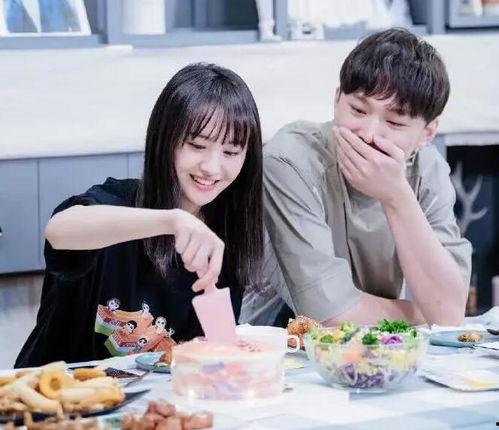 娱乐吃瓜酱和男友吵架