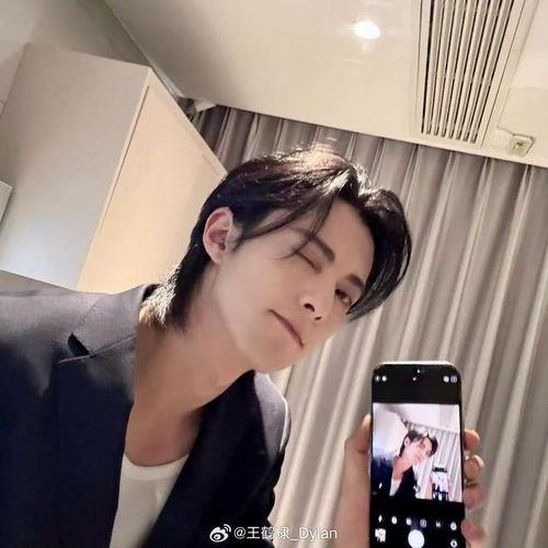 王鹤棣娱乐吃瓜,揭秘明星幕后趣事