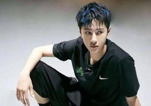 王一博吃瓜娱乐圈八卦