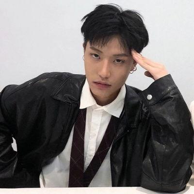 娱乐吃瓜头像男真人版,揭秘网络红人的真实面貌